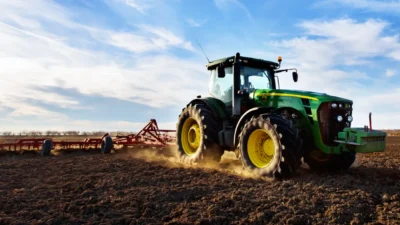 35 Must-Have Small Farm Equipment and Tools for Modern Farming