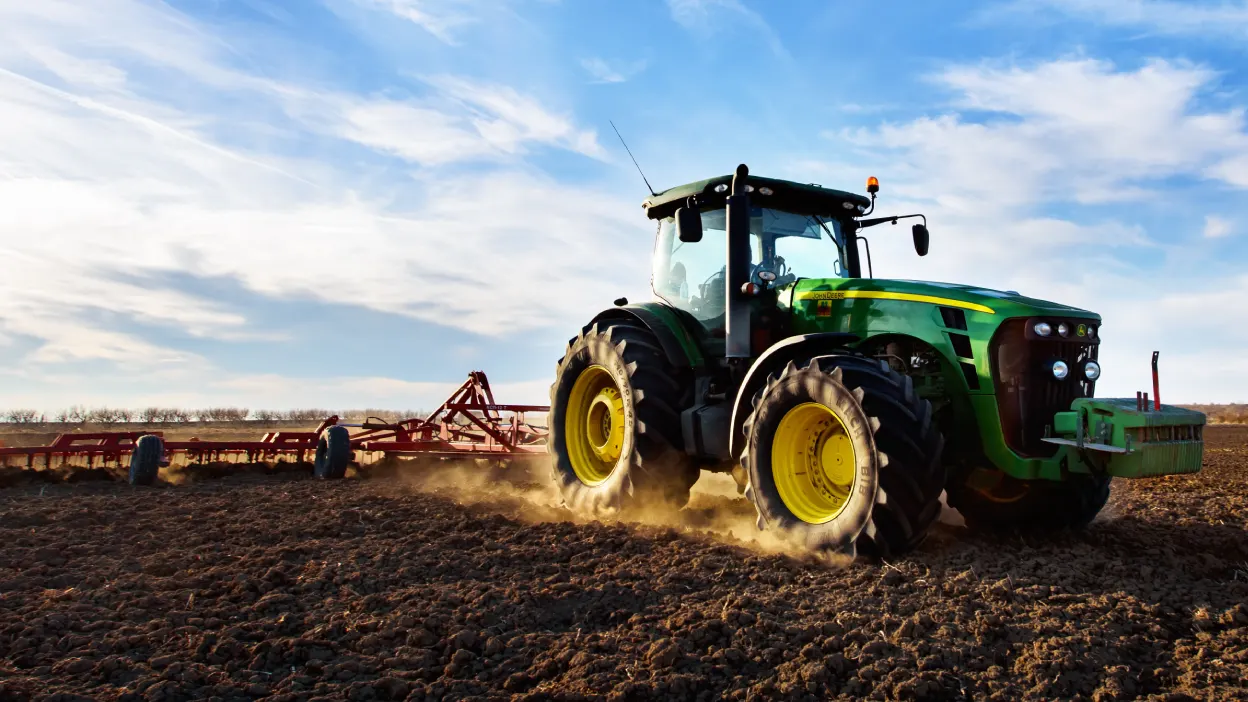 35 Must-Have Small Farm Equipment and Tools for Modern Farming