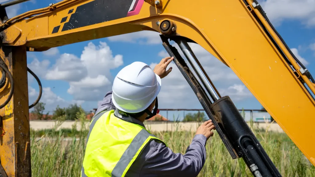 Understanding Cash Cash vs Financing: Which Is Right for Your Equipment Purchase?